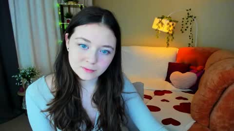 alluringeyess online show from 06-07-26, 04:33