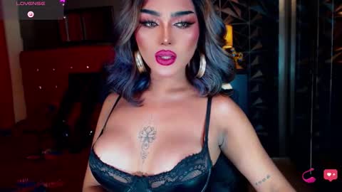 Snapshot of alluringnatalya chatting on 01-09-26, 09:12 Natalya Fox online show from 01-09-26, 09:12