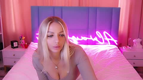 Snapshot of allwayshottt chatting on 01-18-25, 06:34 AlwaysHot online show from 01-18-25, 06:34