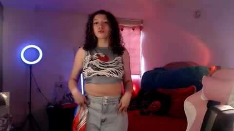 Snapshot of ally_donfort chatting on 01-08-26, 08:22 Ally online show from 01-08-26, 08:22