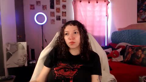 Snapshot of ally_donfort chatting on 02-12-26, 08:59 Ally online show from 02-12-26, 08:59