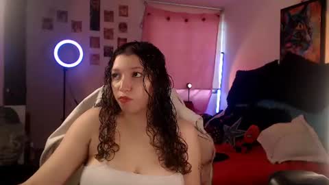 Snapshot of ally_donfort chatting on 07-13-26, 10:12 Ally online show from 07-13-26, 10:12