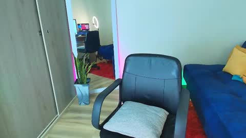 Ally  help me reach 100 satisfaid online show from 03-09-25, 10:41