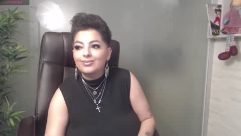 Snapshot of allyiah chatting on 12-02-24, 09:28 online show from 12-02-24, 09:28
