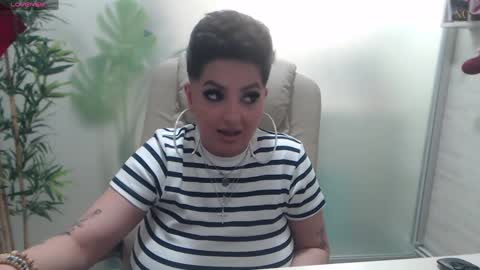 Snapshot of allyiah chatting on 12-04-24, 08:07 online show from 12-04-24, 08:07