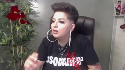 Snapshot of allyiah chatting on 12-07-24, 12:30 online show from 12-07-24, 12:30