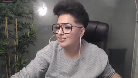 Snapshot of allyiah chatting on 01-12-25, 07:53 online show from 01-12-25, 07:53