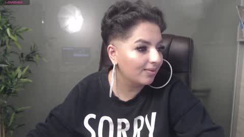 Snapshot of allyiah chatting on 01-20-25, 01:18 online show from 01-20-25, 01:18