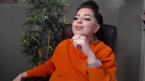 Snapshot of allyiah chatting on 02-18-25, 11:41 online show from 02-18-25, 11:41
