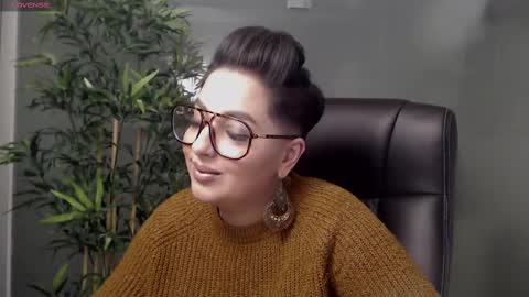 Snapshot of allyiah chatting on 02-22-25, 09:48 online show from 02-22-25, 09:48