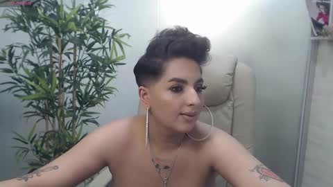 Snapshot of allyiah chatting on 02-24-25, 08:36 online show from 02-24-25, 08:36