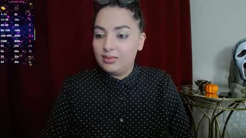 Snapshot of allyiah chatting on 10-18-25, 04:52 online show from 10-18-25, 04:52