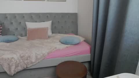         online show from 05-26-26, 04:36