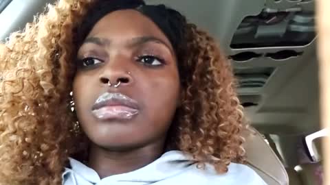 allylicious online show from 01-26-25, 10:46