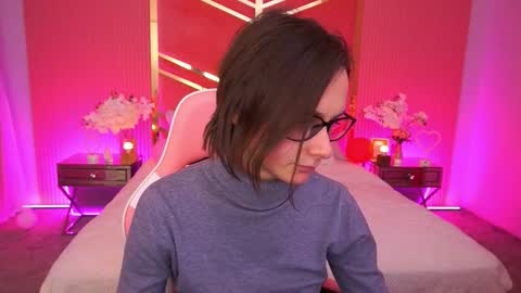 allymiss online show from 12-18-25, 08:42