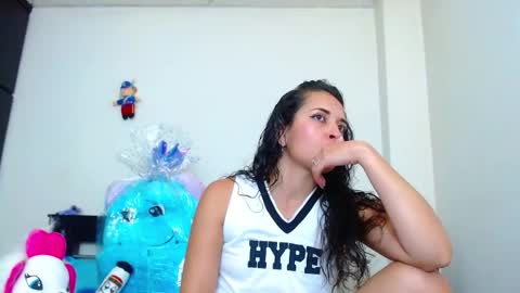 Snapshot of allyson_collins_ chatting on 09-10-25, 06:08 Allyson collins online show from 09-10-25, 06:08