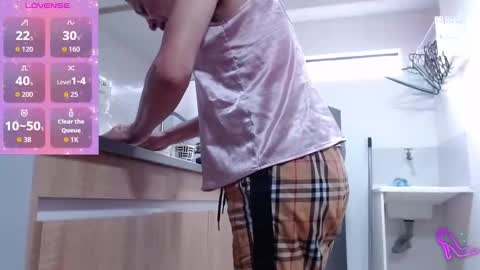 Allysonstonnes online show from 11-03-25, 10:10