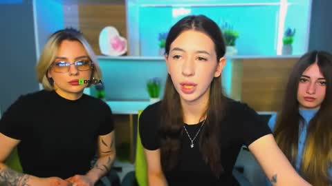 Snapshot of alma_heart chatting on 04-09-26, 11:48 alma heart online show from 04-09-26, 11:48