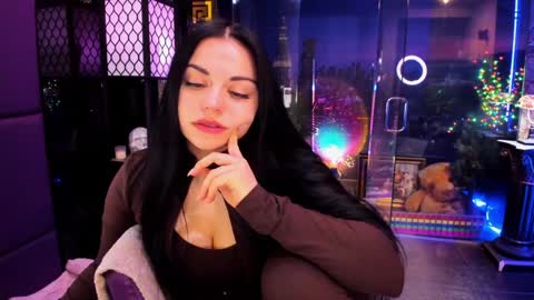 Snapshot of alma_pearl chatting on 12-17-25, 08:20 Alma online show from 12-17-25, 08:20