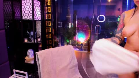 Snapshot of alma_pearl chatting on 01-12-26, 08:19 Alma online show from 01-12-26, 08:19