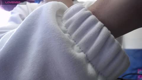 Snapshot of alma_sweet chatting on 05-24-26, 06:13 Arhantxa online show from 05-24-26, 06:13