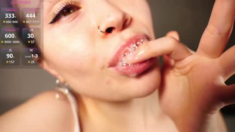Snapshot of alma_yammy chatting on 02-03-25, 04:20 Alma online show from 02-03-25, 04:20
