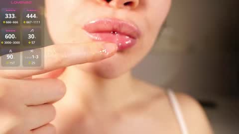 Snapshot of alma_yammy chatting on 02-21-25, 08:05 Alma online show from 02-21-25, 08:05