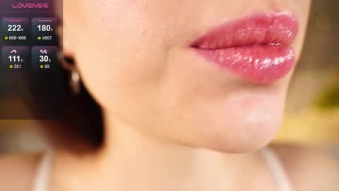 Snapshot of alma_yammy chatting on 11-05-25, 04:51 Alma online show from 11-05-25, 04:51