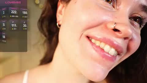 Snapshot of alma_yammy chatting on 01-17-26, 04:33 Alma online show from 01-17-26, 04:33