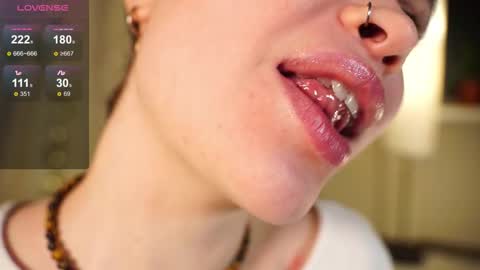 Snapshot of alma_yammy chatting on 02-04-26, 06:47 Alma online show from 02-04-26, 06:47