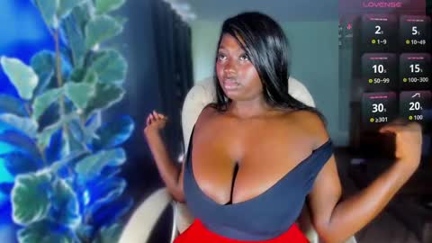 Snapshot of almaahotxxx chatting on 05-19-26, 02:56 almaahotxxx online show from 05-19-26, 02:56
