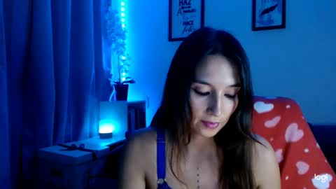 Snapshot of almaglow chatting on 01-18-26, 03:21 Alma online show from 01-18-26, 03:21