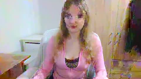 Snapshot of almanature chatting on 02-11-26, 10:26 AlmaNature online show from 02-11-26, 10:26