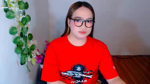 Almira online show from 11-28-25, 04:09