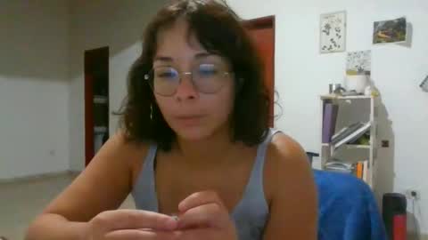 Snapshot of almondwithlove chatting on 02-14-26, 02:52 almondwithlove online show from 02-14-26, 02:52