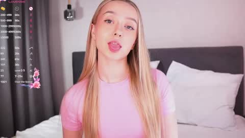 Lia online show from 03-29-26, 03:06