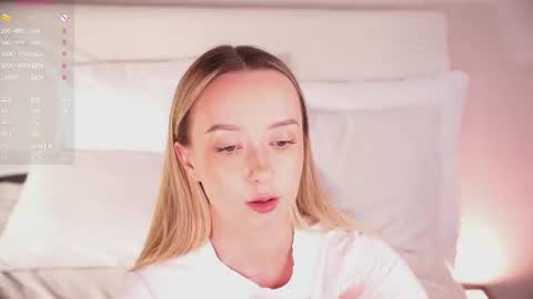 Lia online show from 06-27-26, 12:22
