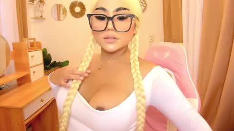 alodia x princess online show from 11-30-25, 12:14