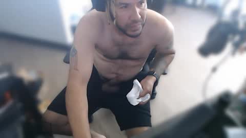 Snapshot of aloha_king chatting on 03-06-25, 10:36 simplyfaded online show from 03-06-25, 10:36