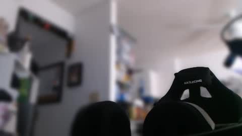 Snapshot of aloha_king chatting on 11-24-25, 03:06 simplyfaded online show from 11-24-25, 03:06