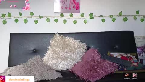 Alondra Darling online show from 12-13-25, 09:09