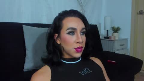 Hazel Bowie online show from 02-04-25, 04:26