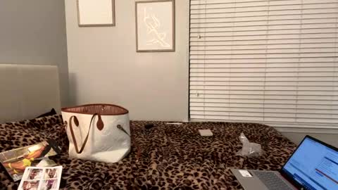alongcamelexy online show from 09-27-25, 02:27