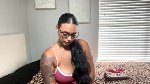 alongcamelexy online show from 10-10-25, 07:13