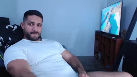 Snapshot of alonxoo chatting on 01-13-25, 02:50 alonxoo online show from 01-13-25, 02:50