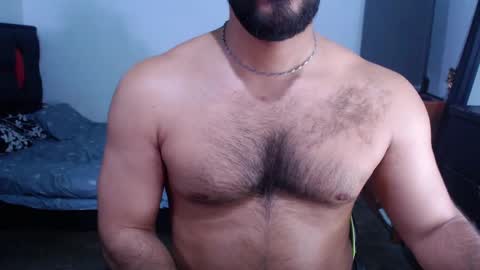 Snapshot of alonxoo chatting on 03-08-25, 03:39 alonxoo online show from 03-08-25, 03:39