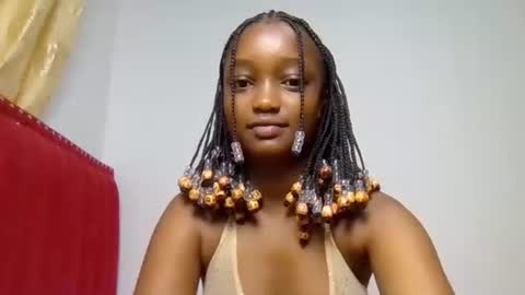 Snapshot of alora_bby chatting on 11-20-25, 05:40 Elly online show from 11-20-25, 05:40