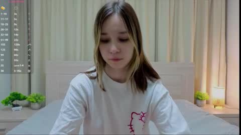 Snapshot of aloreanna chatting on 02-25-26, 03:10 Alorenna online show from 02-25-26, 03:10