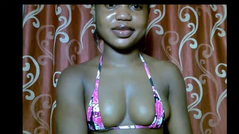 Snapshot of alosexy_bae chatting on 11-22-25, 11:37 alo online show from 11-22-25, 11:37