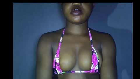Snapshot of alosexy_bae chatting on 11-25-25, 07:19 alo online show from 11-25-25, 07:19